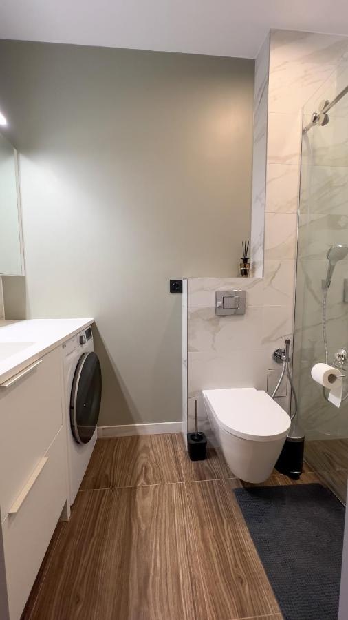 The Sixth - Self Check-In Apartment Tukums Bagian luar foto