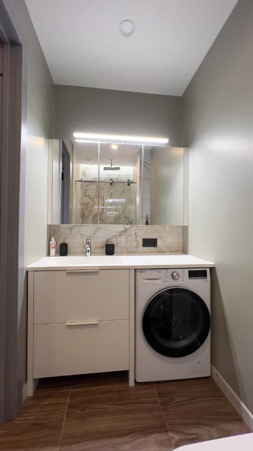 The Sixth - Self Check-In Apartment Tukums Bagian luar foto